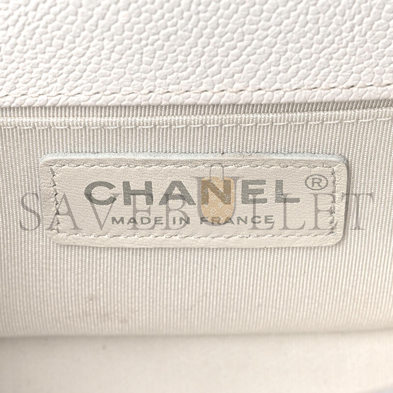 CHANEL CAVIAR QUILTED SMALL BOY FLAP WHITE A67085 B10211 10601 (20*12*8cm)
